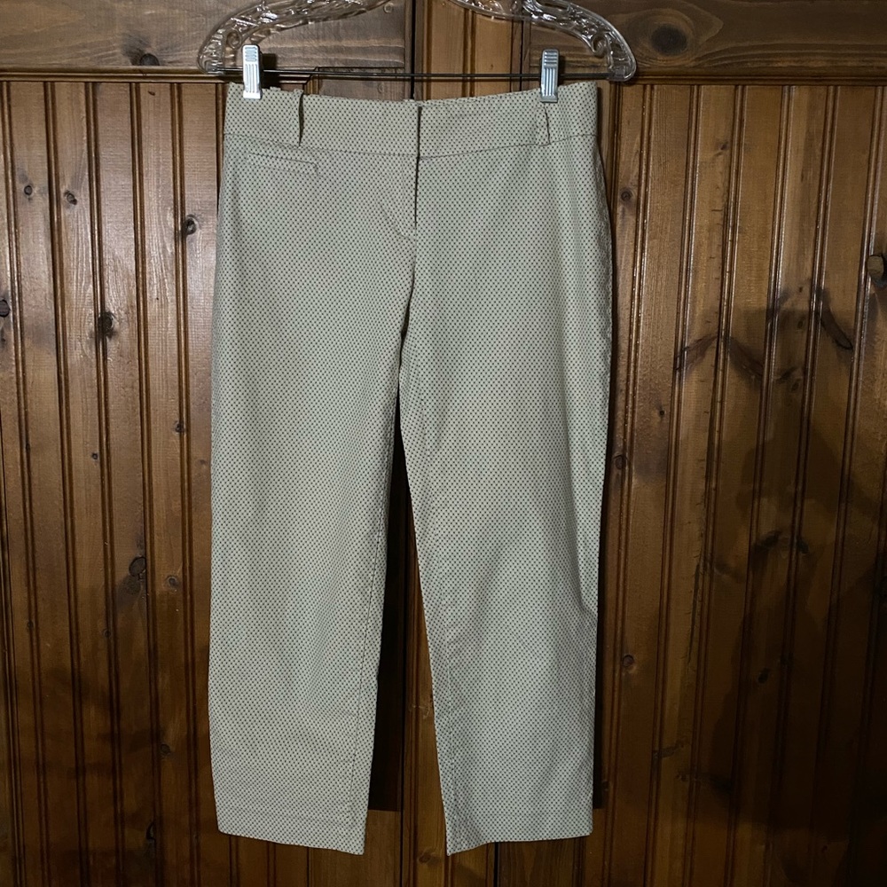Womens Loft petites pants size 00 cream with white and black dots